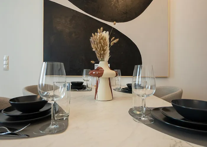 Stylish 2-bedroom In Landstrasse