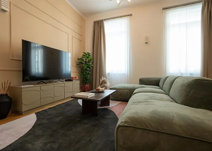 Stylish 2-bedroom In Landstrasse