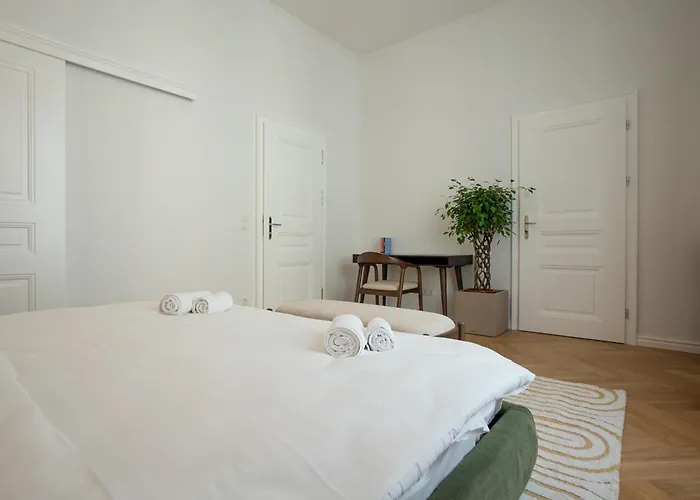 Stylish 2-bedroom In Landstrasse Appartamento *