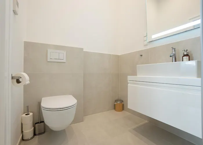 Stylish 2-bedroom In Landstrasse Appartamento Vienna
